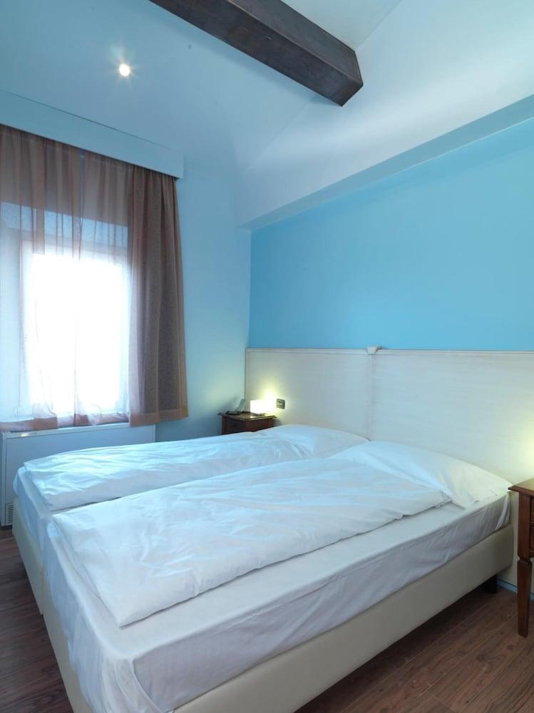 Empoli Hotel Buitenkant foto