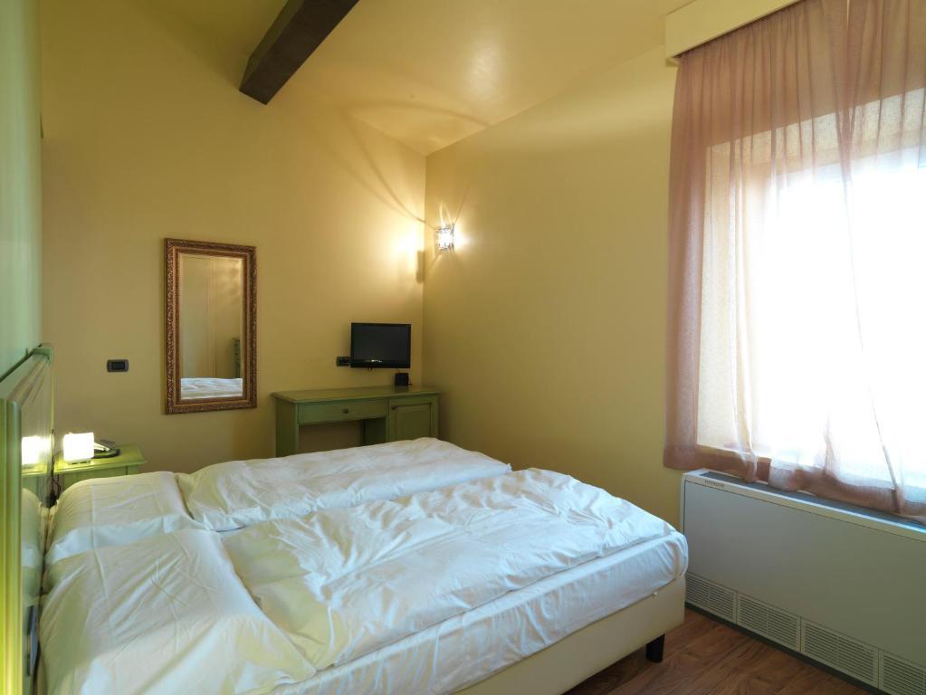 Empoli Hotel Kamer foto